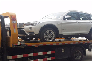 富裕拖车24小时服务电话