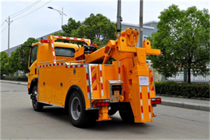 富裕高速路拖车费